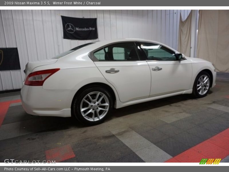 Winter Frost White / Charcoal 2009 Nissan Maxima 3.5 S