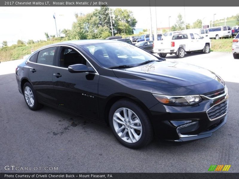 Front 3/4 View of 2017 Malibu LT