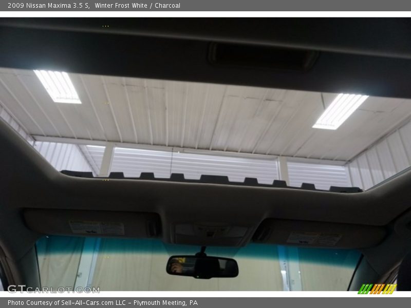 Winter Frost White / Charcoal 2009 Nissan Maxima 3.5 S