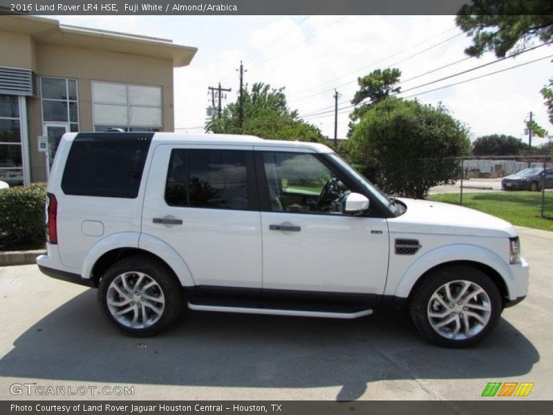 Fuji White / Almond/Arabica 2016 Land Rover LR4 HSE