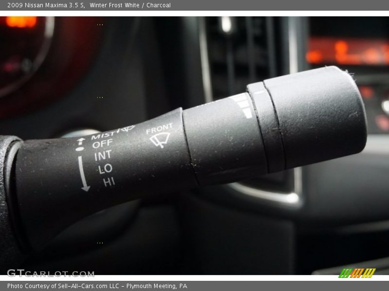 Winter Frost White / Charcoal 2009 Nissan Maxima 3.5 S