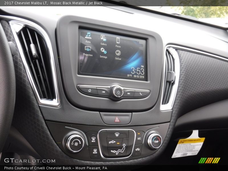 Controls of 2017 Malibu LT