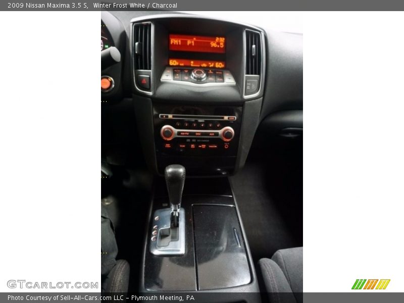 Winter Frost White / Charcoal 2009 Nissan Maxima 3.5 S