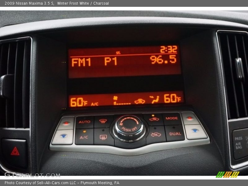 Winter Frost White / Charcoal 2009 Nissan Maxima 3.5 S