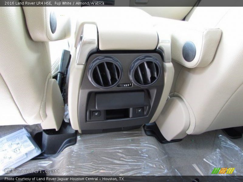 Fuji White / Almond/Arabica 2016 Land Rover LR4 HSE