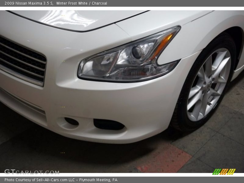 Winter Frost White / Charcoal 2009 Nissan Maxima 3.5 S
