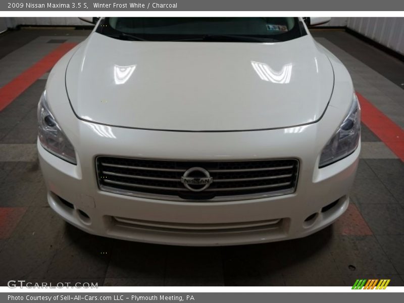 Winter Frost White / Charcoal 2009 Nissan Maxima 3.5 S
