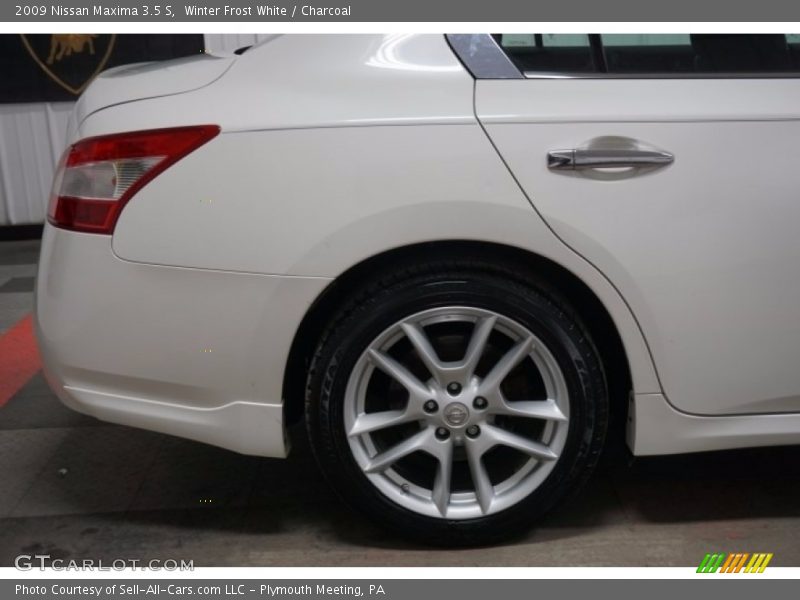 Winter Frost White / Charcoal 2009 Nissan Maxima 3.5 S