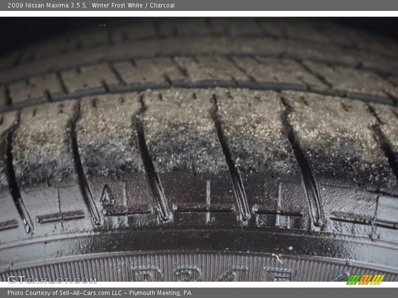 Winter Frost White / Charcoal 2009 Nissan Maxima 3.5 S