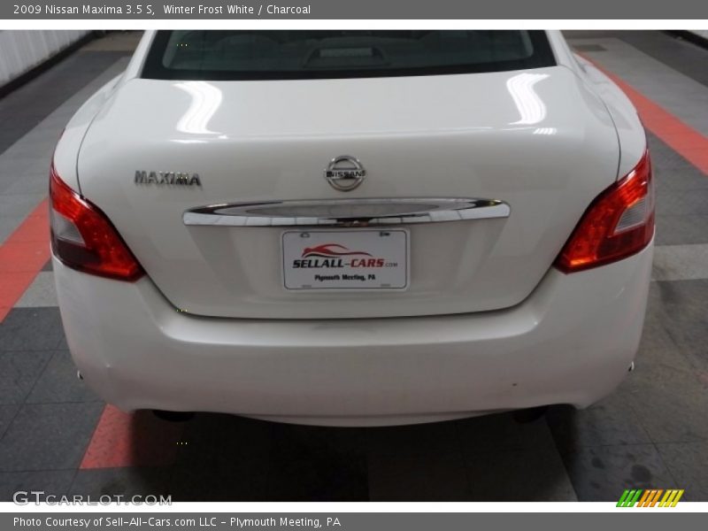 Winter Frost White / Charcoal 2009 Nissan Maxima 3.5 S