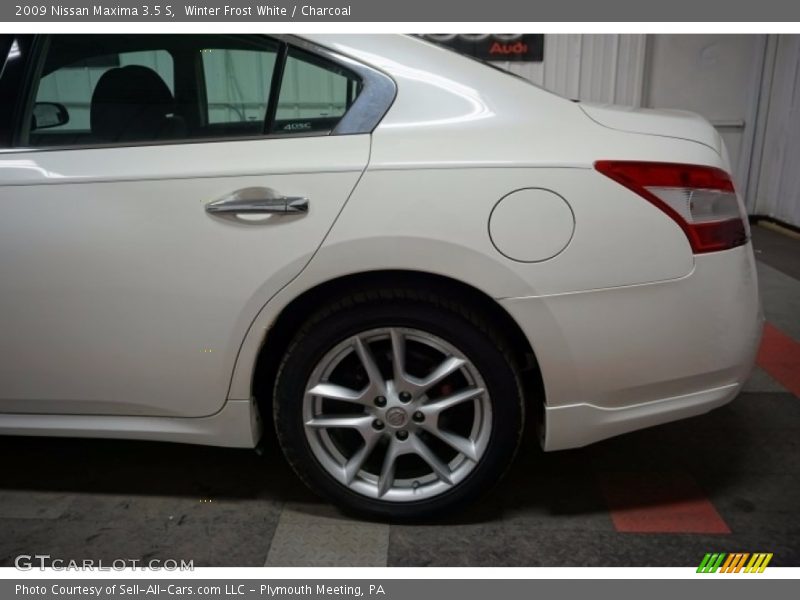 Winter Frost White / Charcoal 2009 Nissan Maxima 3.5 S