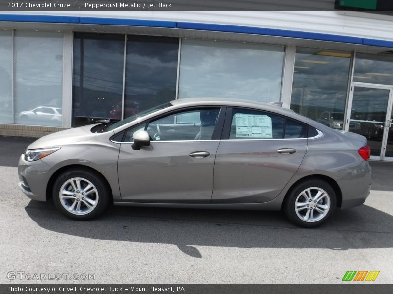 Pepperdust Metallic / Jet Black 2017 Chevrolet Cruze LT