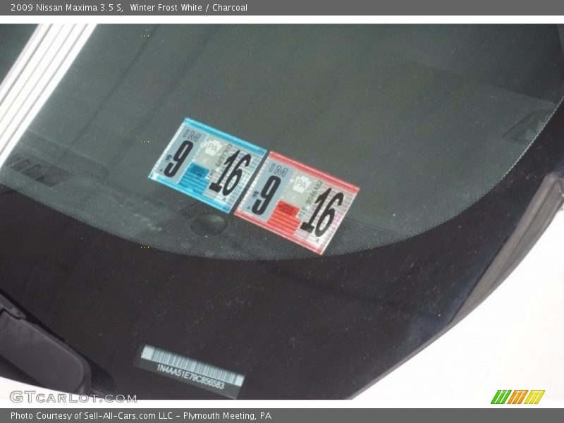 Winter Frost White / Charcoal 2009 Nissan Maxima 3.5 S