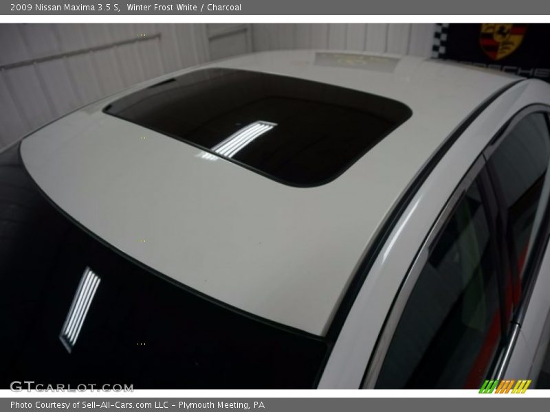 Winter Frost White / Charcoal 2009 Nissan Maxima 3.5 S