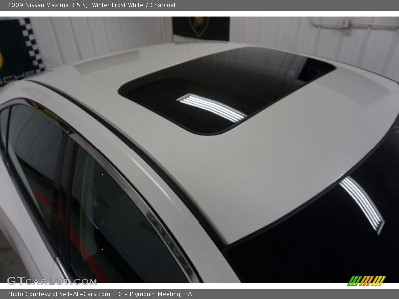 Winter Frost White / Charcoal 2009 Nissan Maxima 3.5 S