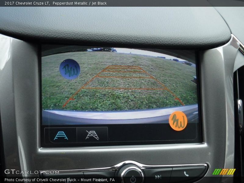 Pepperdust Metallic / Jet Black 2017 Chevrolet Cruze LT