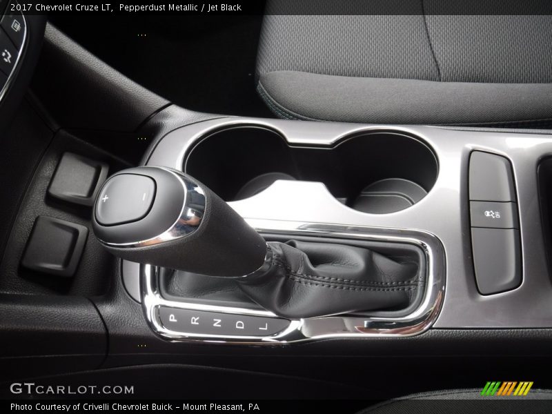 Pepperdust Metallic / Jet Black 2017 Chevrolet Cruze LT