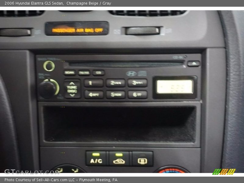 Champagne Beige / Gray 2006 Hyundai Elantra GLS Sedan