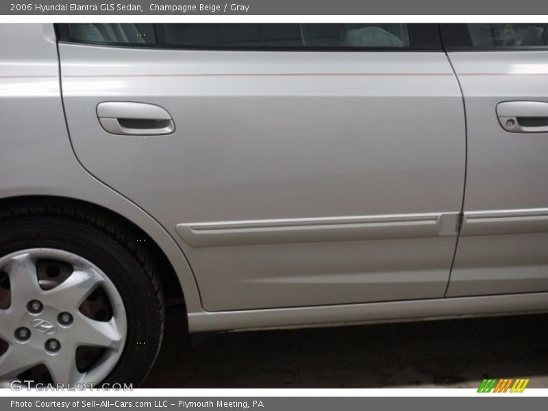 Champagne Beige / Gray 2006 Hyundai Elantra GLS Sedan