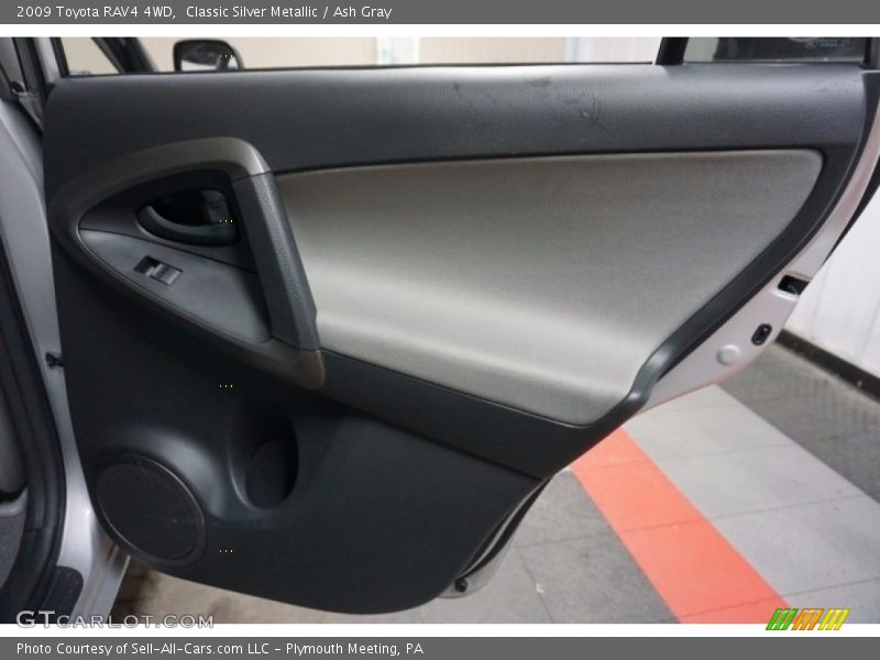 Classic Silver Metallic / Ash Gray 2009 Toyota RAV4 4WD