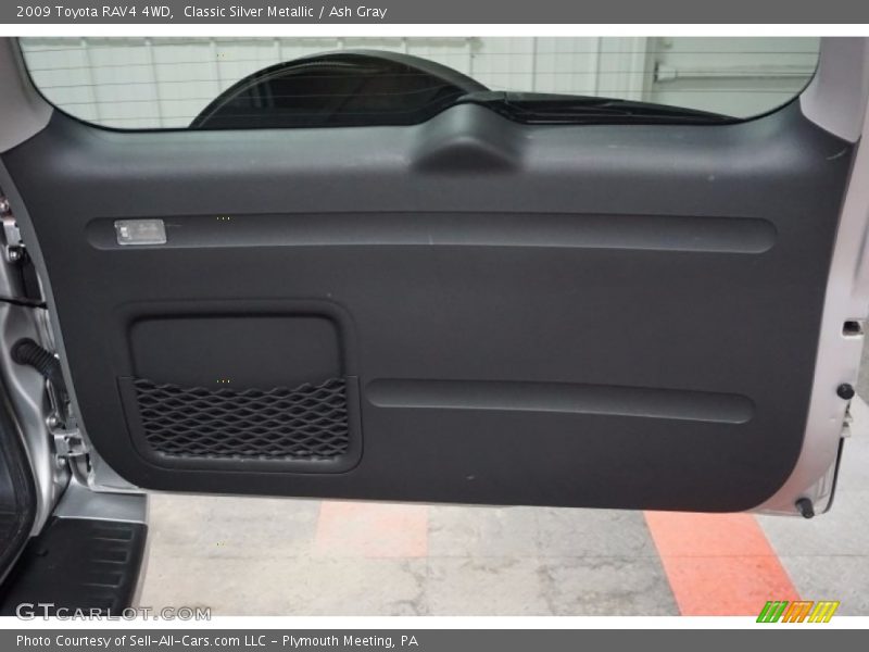 Classic Silver Metallic / Ash Gray 2009 Toyota RAV4 4WD