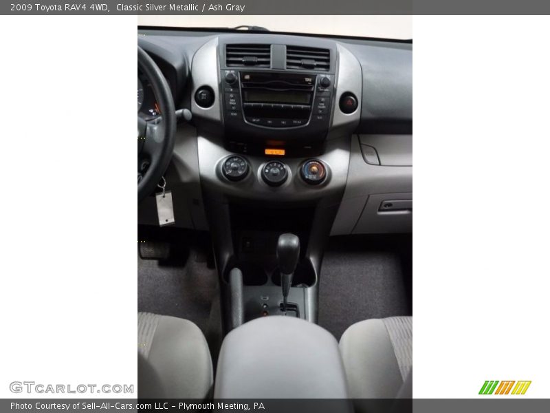 Classic Silver Metallic / Ash Gray 2009 Toyota RAV4 4WD