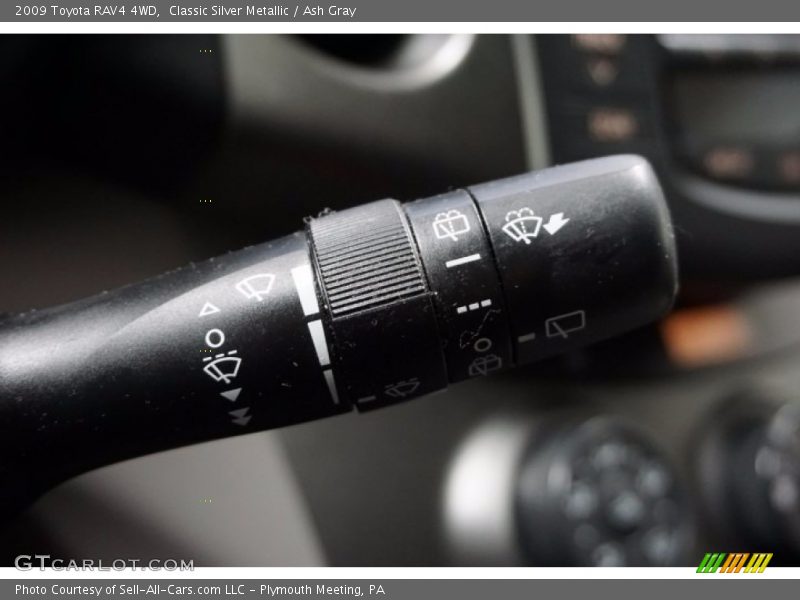 Classic Silver Metallic / Ash Gray 2009 Toyota RAV4 4WD