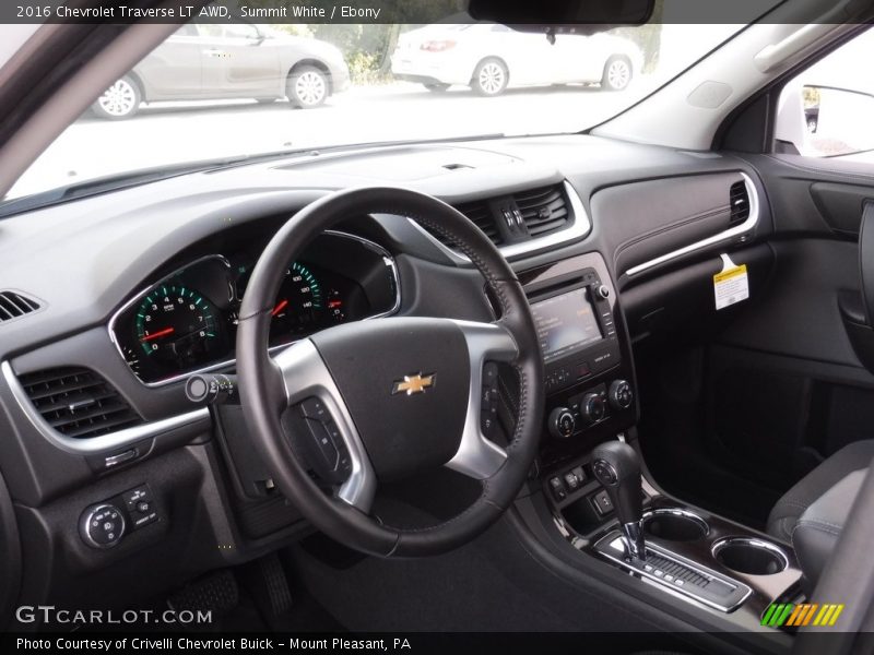 Summit White / Ebony 2016 Chevrolet Traverse LT AWD