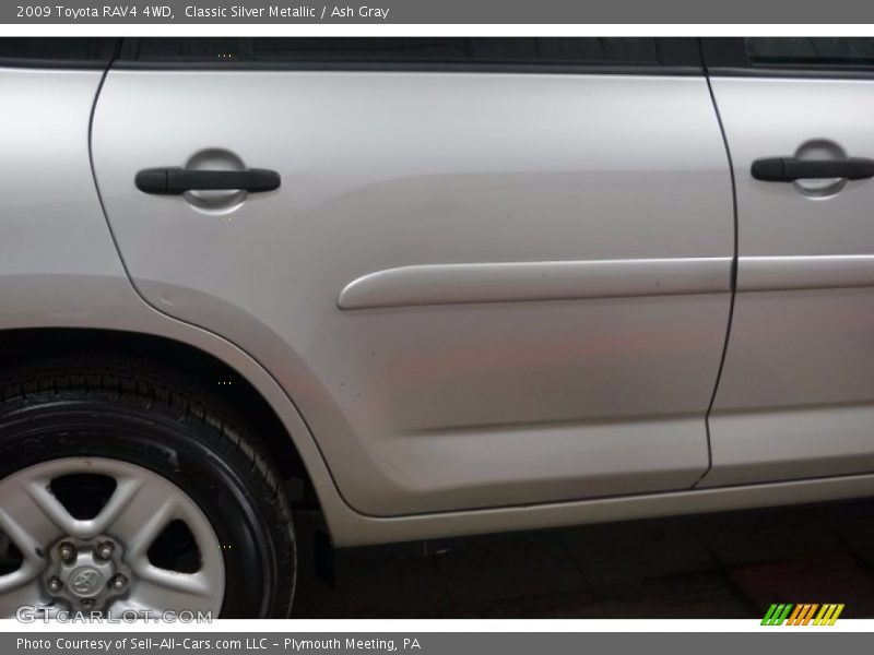 Classic Silver Metallic / Ash Gray 2009 Toyota RAV4 4WD