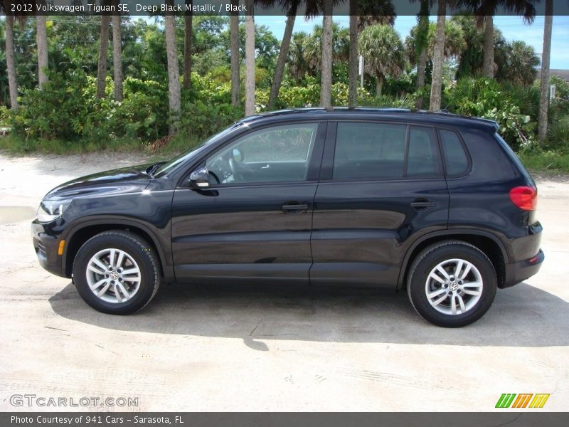 Deep Black Metallic / Black 2012 Volkswagen Tiguan SE