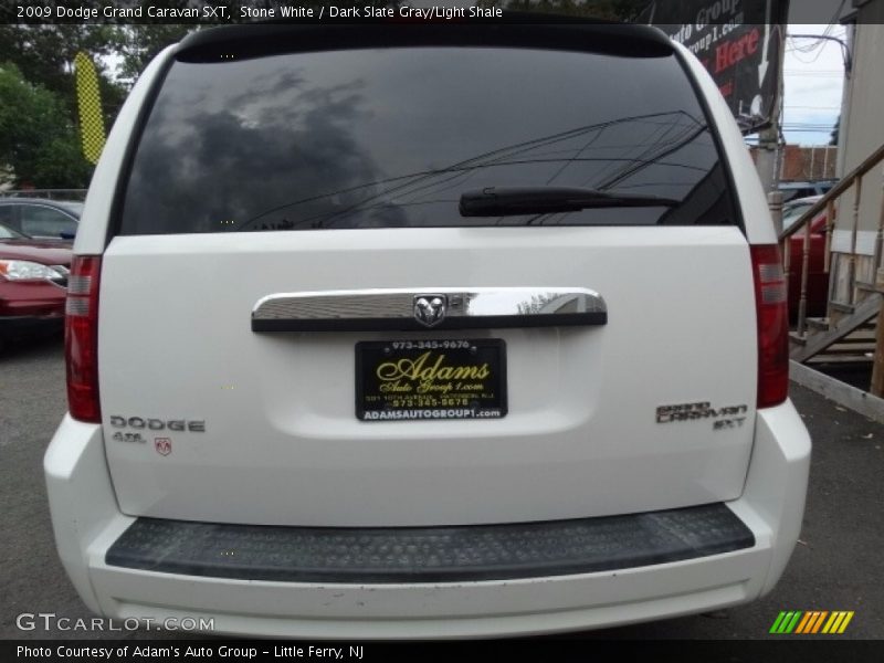 Stone White / Dark Slate Gray/Light Shale 2009 Dodge Grand Caravan SXT