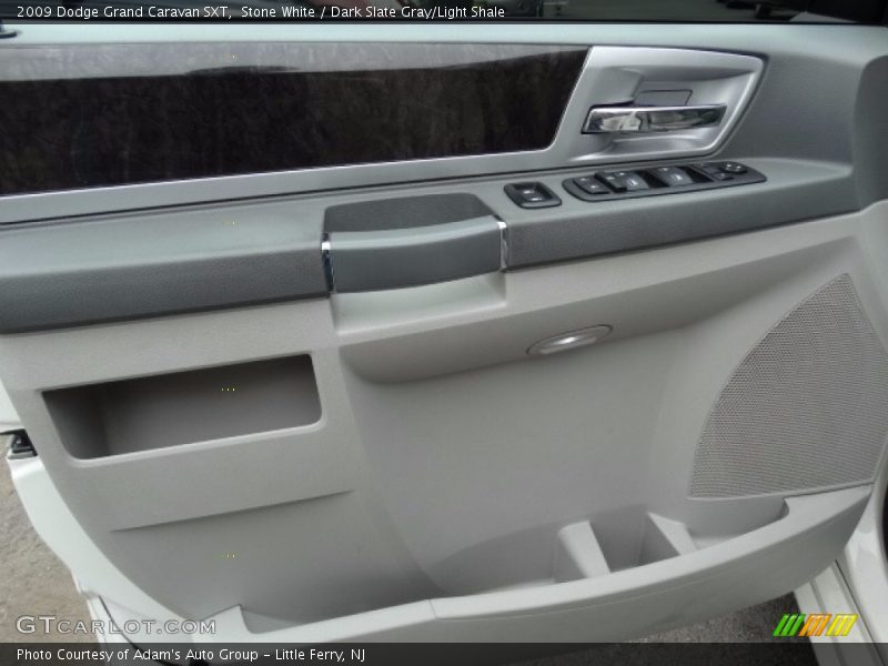 Stone White / Dark Slate Gray/Light Shale 2009 Dodge Grand Caravan SXT