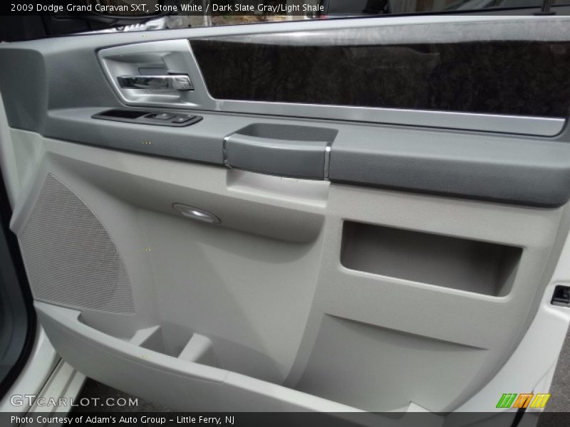 Stone White / Dark Slate Gray/Light Shale 2009 Dodge Grand Caravan SXT