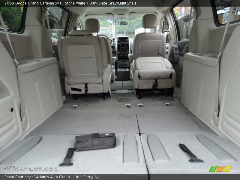Stone White / Dark Slate Gray/Light Shale 2009 Dodge Grand Caravan SXT