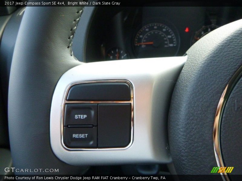 Bright White / Dark Slate Gray 2017 Jeep Compass Sport SE 4x4