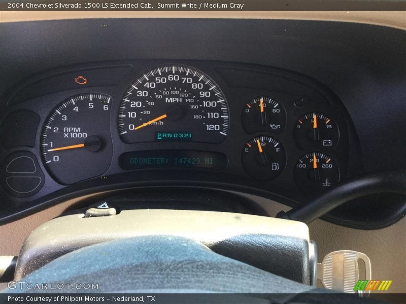 Summit White / Medium Gray 2004 Chevrolet Silverado 1500 LS Extended Cab