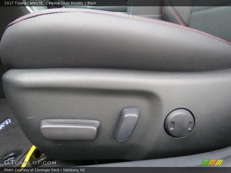 Celestial Silver Metallic / Black 2017 Toyota Camry SE