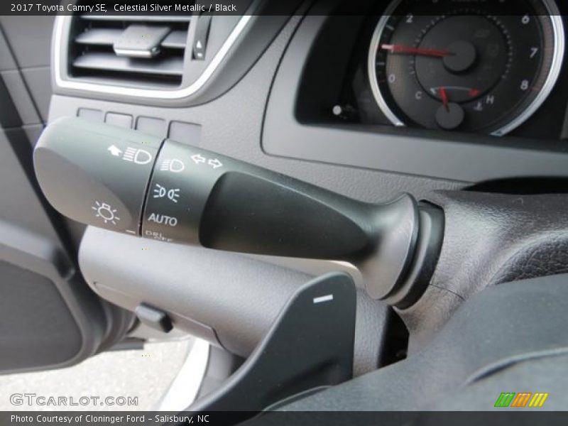 Celestial Silver Metallic / Black 2017 Toyota Camry SE