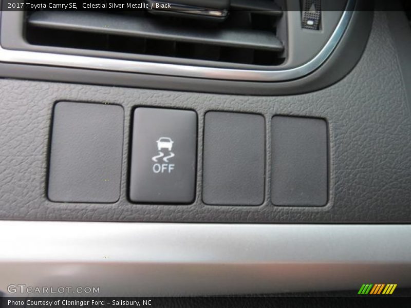 Celestial Silver Metallic / Black 2017 Toyota Camry SE