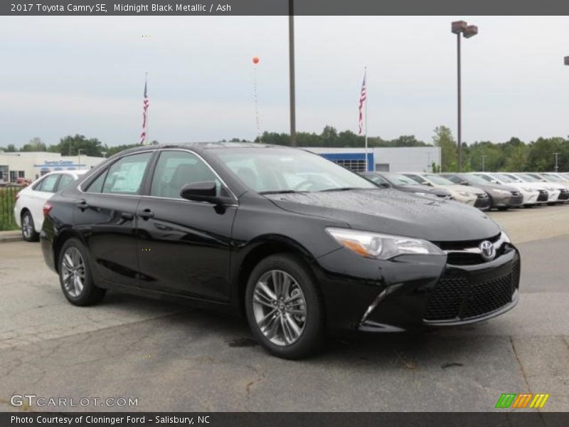 Midnight Black Metallic / Ash 2017 Toyota Camry SE