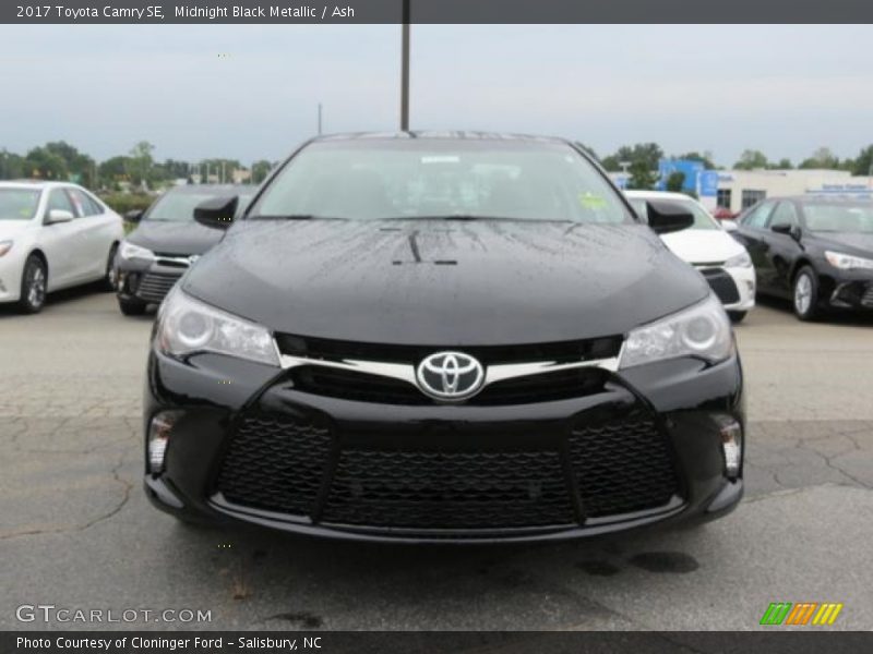 Midnight Black Metallic / Ash 2017 Toyota Camry SE