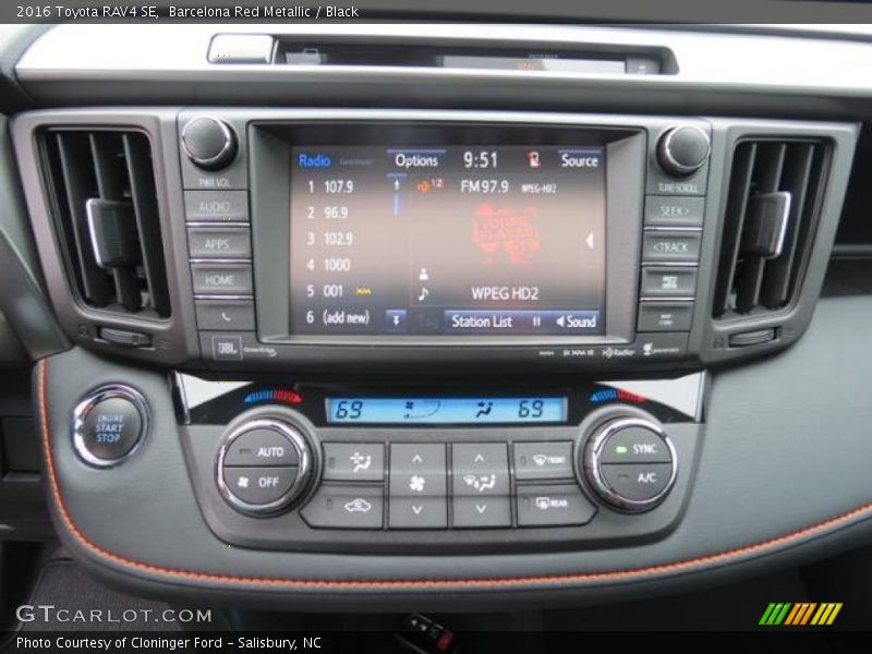 Barcelona Red Metallic / Black 2016 Toyota RAV4 SE