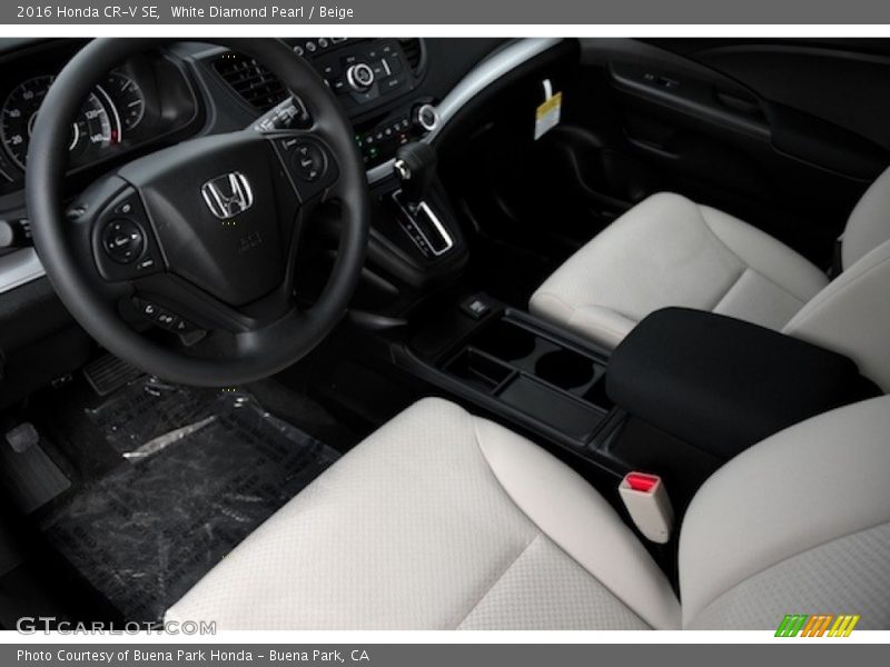 White Diamond Pearl / Beige 2016 Honda CR-V SE
