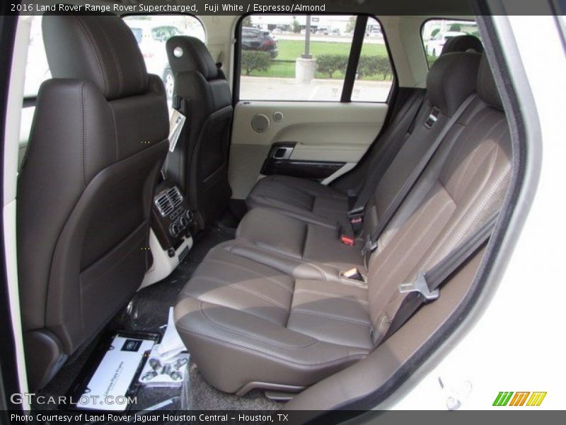 Fuji White / Espresso/Almond 2016 Land Rover Range Rover Supercharged