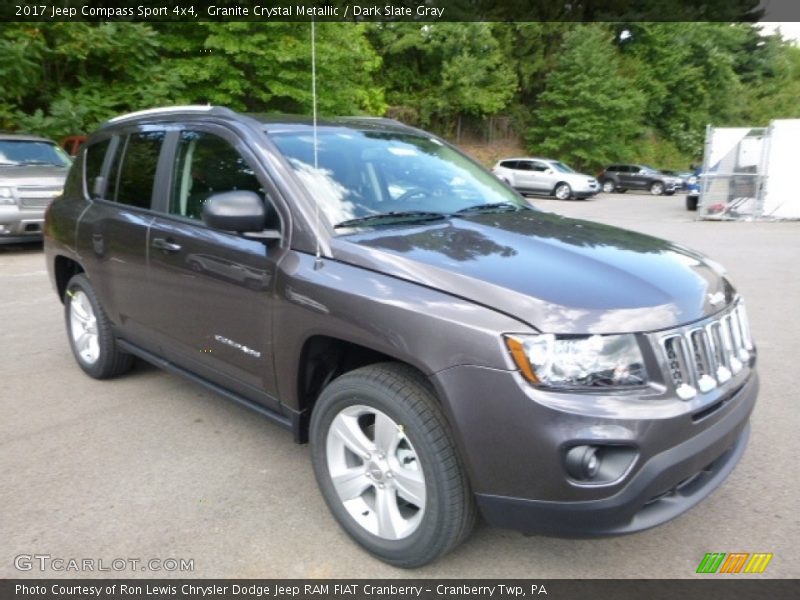 Front 3/4 View of 2017 Compass Sport 4x4