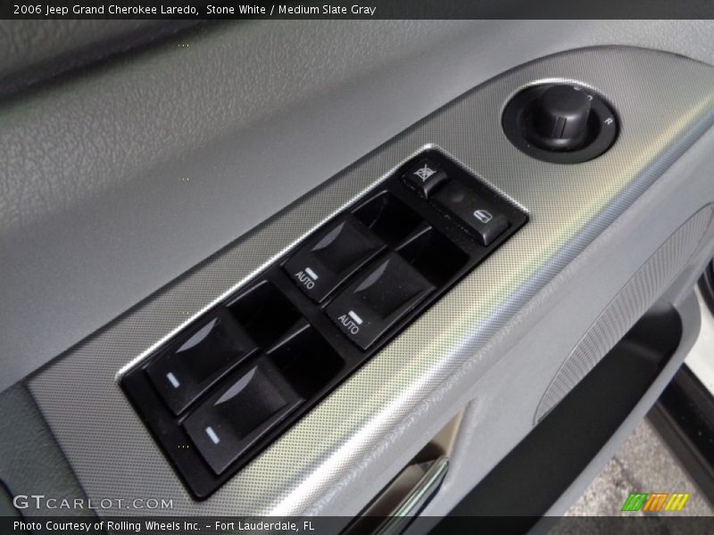 Controls of 2006 Grand Cherokee Laredo
