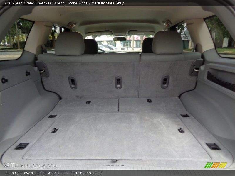  2006 Grand Cherokee Laredo Trunk