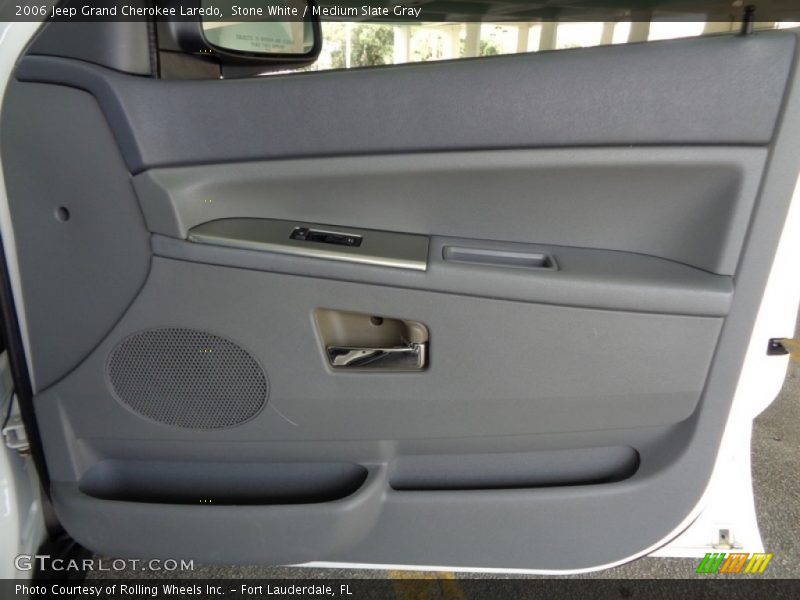 Door Panel of 2006 Grand Cherokee Laredo