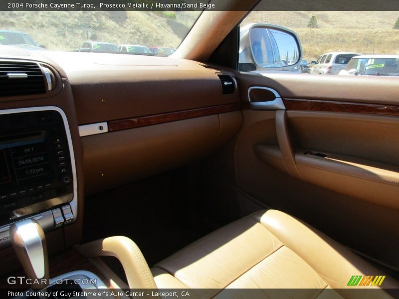 Prosecco Metallic / Havanna/Sand Beige 2004 Porsche Cayenne Turbo