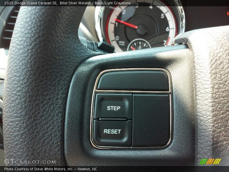 Billet Silver Metallic / Black/Light Graystone 2016 Dodge Grand Caravan SE